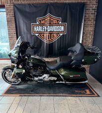 2026 Harley-Davidson® Street Glide® FLHX Olive Steel Metallic / Vivid Black Chrome Trim thumb 0