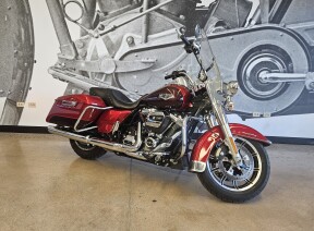 2019 Road King™ FLHR thumb 2