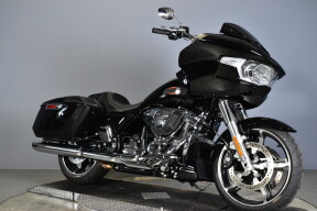 2025 Harley-Davidson® Road Glide™ FLTRX thumb 2