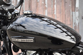 2025 Harley-Davidson® Street Bob® FXBB thumb 2