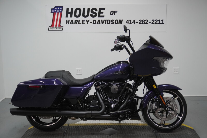 2026 Harley-Davidson® Road Glide® Purple Abyss Black Trim