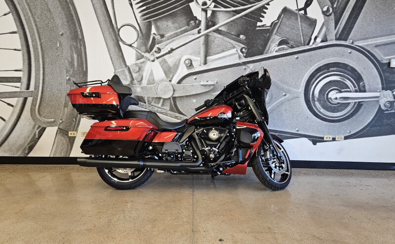FLHXU 2025 Street Glide™ Ultra