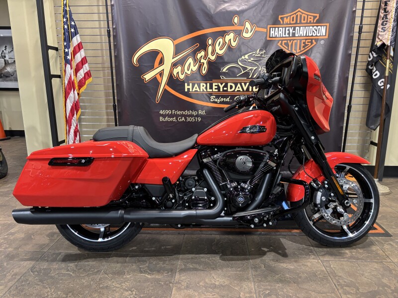2026 Harley-Davidson® Street Glide® Blood Orange Black Trim