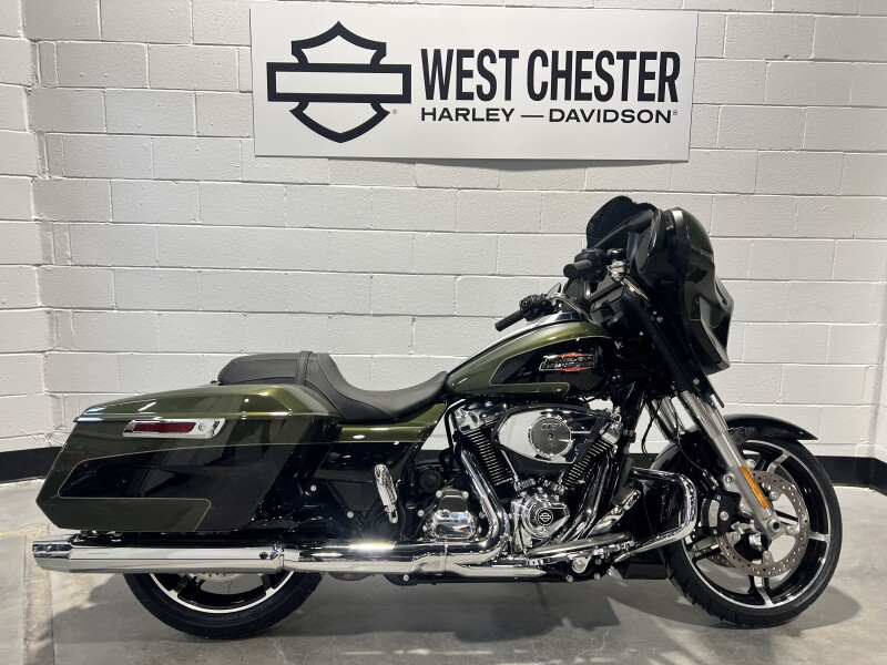 2026 Harley-Davidson® Street Glide® Olive Steel Metallic / Vivid Black Chrome Trim FLHX