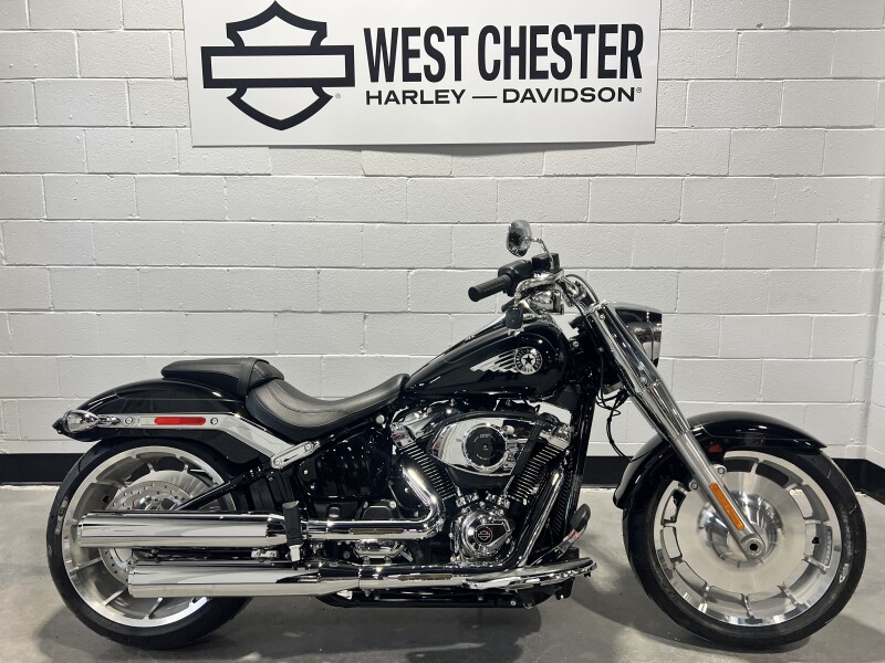 2026 Harley-Davidson® Fat Boy® Vivid Black Chrome Trim FLFB