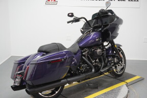 2026 Harley-Davidson® Road Glide® Purple Abyss Black Trim thumb 2