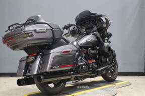 2020 Harley-Davidson® CVO™ Limited FLHTKSE thumb 1