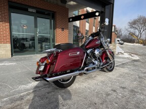 2016 Harley-Davidson® Road King® FLHR Velocity Red Sunglo thumb 2