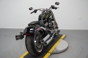 2026 Harley-Davidson® Fat Boy® Olive Steel Metallic / Vivid Black Chrome Trim thumb 1