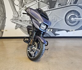 FLHX 2025 Street Glide™ thumb 1