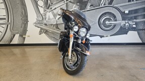 2013 CVO™ Ultra Classic® Electra Glide® 110th Anniversary Edition FLHTCUSE8-ANV thumb 0