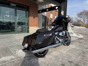 2026 Harley-Davidson® Street Glide® FLHX Midnight Ember Chrome Trim thumb 2