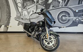 FLHX 2025 Street Glide™ thumb 2
