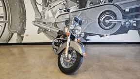 2016 Heritage Softail® Classic FLSTC thumb 0