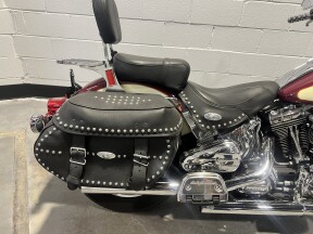 2007 Harley-Davidson<sup>®</sup> Heritage Softail® Classic BURGUNDY AND CREME FLSTC thumb 0