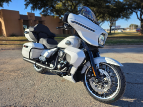 2026 Harley-Davidson® Street Glide Limited thumb 2