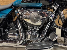 2026 Harley-Davidson® Street Glide® Teal Thunder / Vivid Black Chrome Trim FLHX thumb 2