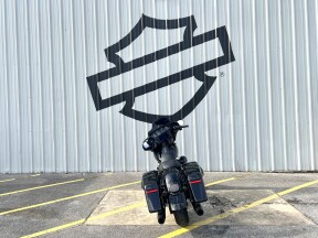 2023 Harley-Davidson® Street Glide® ST Vivid Black thumb 1