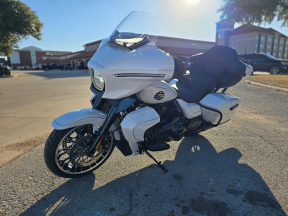 2026 Harley-Davidson® Street Glide Limited thumb 0