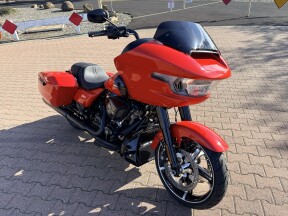 FLTRX 2026 Road Glide® thumb 3