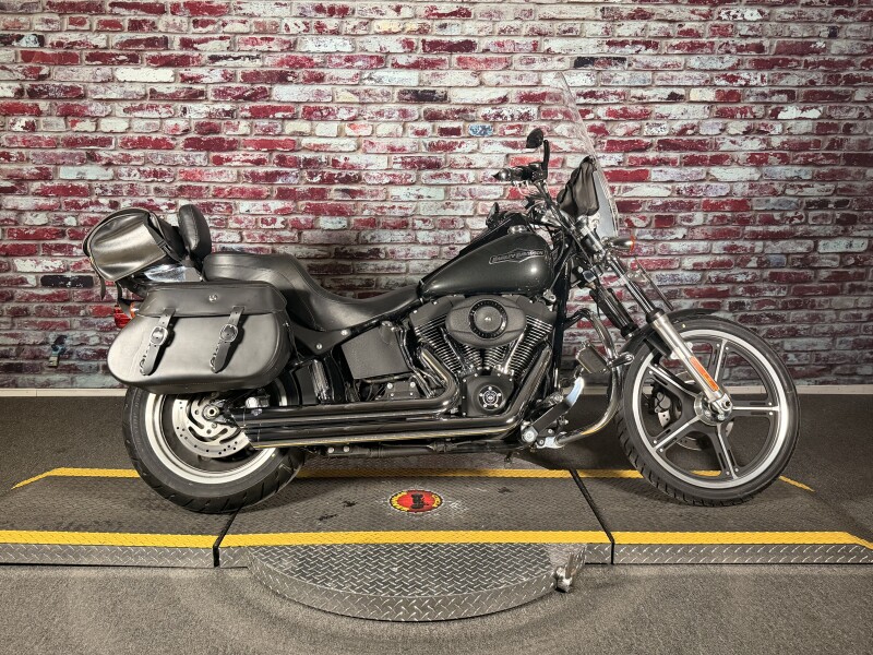Harley-Davidson® Night Train® 2009 FXSTB BLACK PEARL