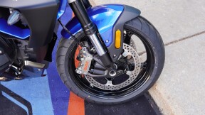 2026 BMW Motorrad R 1300 R thumb 0