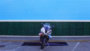 2026 BMW Motorrad S 1000 RR thumb 2