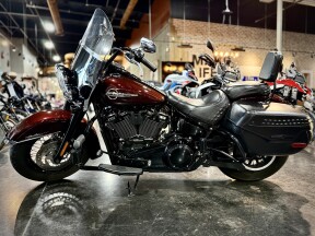 2018 Harley-Davidson® Heritage Classic Rawhide thumb 2