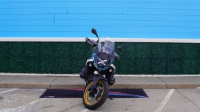 2025 BMW Motorrad R 1300 GS thumb 2