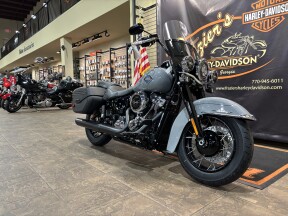 2026 Harley-Davidson® Heritage Classic Dark Billiard Gray Black Laced Wheels thumb 3