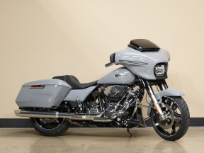 FLHX 2026 Street Glide® thumb 2