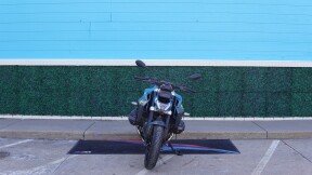 2026 BMW Motorrad R 1300 R thumb 2