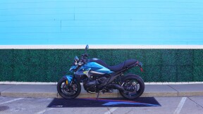 2026 BMW Motorrad R 1300 R thumb 3