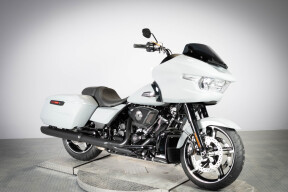 2026 Harley-Davidson® Road Glide™ FLTRX thumb 2