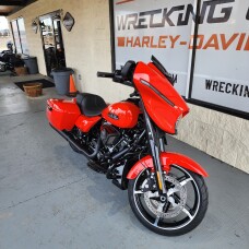 2026 Harley-Davidson® Street Glide® FLHX thumb 2