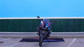 2025 BMW Motorrad M 1000 XR thumb 2