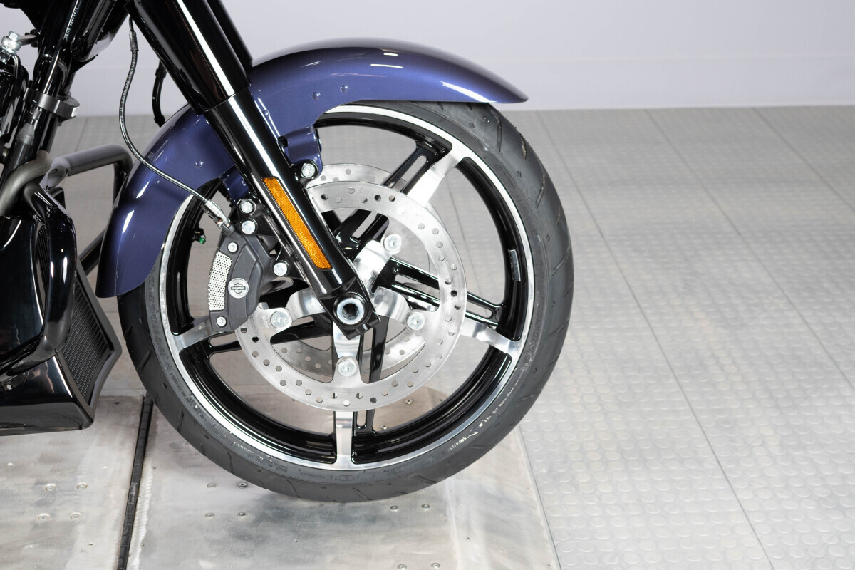 2026 Harley-Davidson® Road Glide™ FLTRX, photo 13