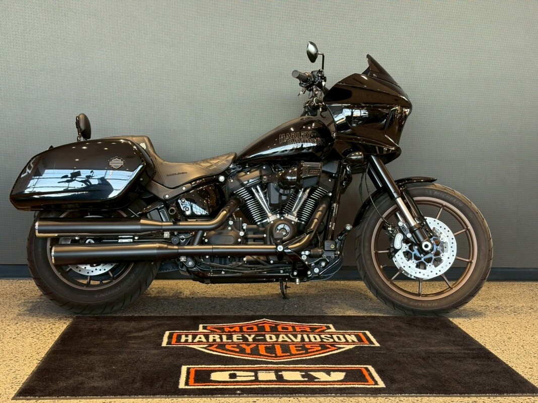 2025 Harley-Davidson® Breakout™ Vivid Black | Harley-Davidson