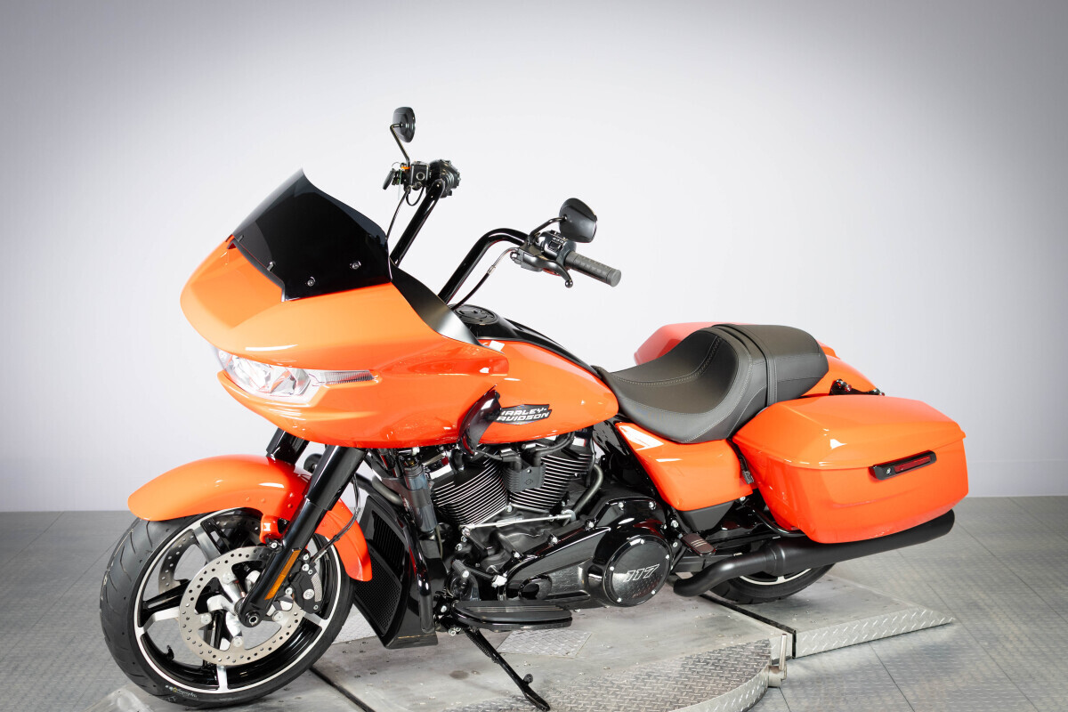 2026 Harley-Davidson® Road Glide™ FLTRX, photo 5