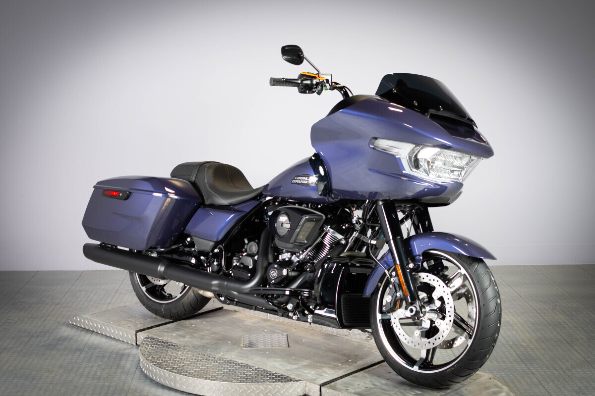 2026 Harley-Davidson® Road Glide™ FLTRX, photo 2