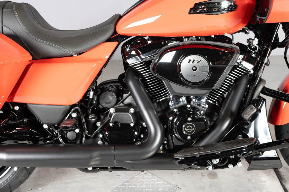 2026 Harley-Davidson® Road Glide™ FLTRX, photo 12