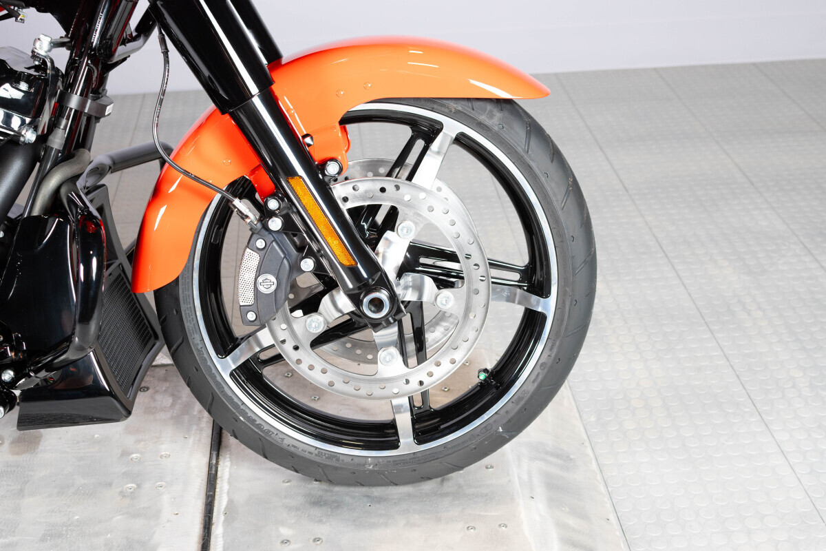 2026 Harley-Davidson® Road Glide™ FLTRX, photo 13
