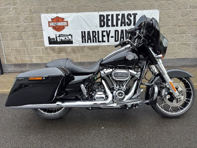 Street Glide 5k miles 