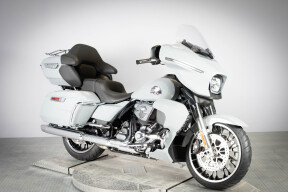 2026 Harley-Davidson® Street Glide Limited FLHXL thumb 2