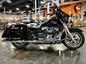 2020 Harley-Davidson® Electra Glide® Standard Vivid Black thumb 3