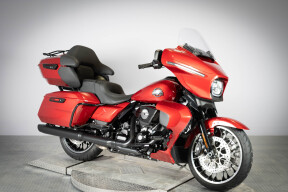 2026 Harley-Davidson® Street Glide Limited FLHXL thumb 2