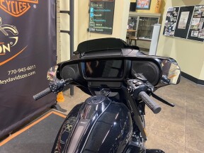 2026 Harley-Davidson® Street Glide® Vivid Black Black Trim thumb 1