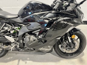 2024 Kawasaki NINJA® ZX™-4RR ABS Metallic Spark Black  thumb 1