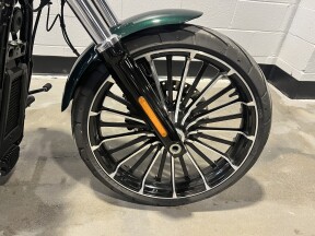 2024 Harley-Davidson<sup>®</sup> Breakout<sup>™</sup> 117 Alpine Green FXBR thumb 2