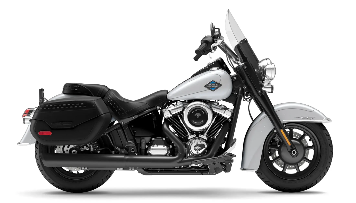 2025 Harley-Davidson® Heritage Classic White Onyx w/Laced Wheels